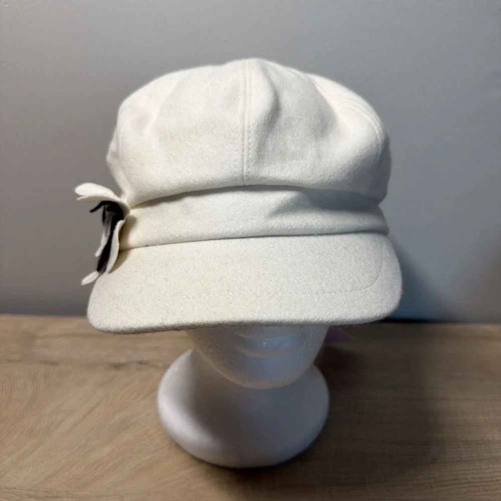 Betmar New York Womens Ivory Wool Newsboy Baker Boy Cap Flower Hat NWT